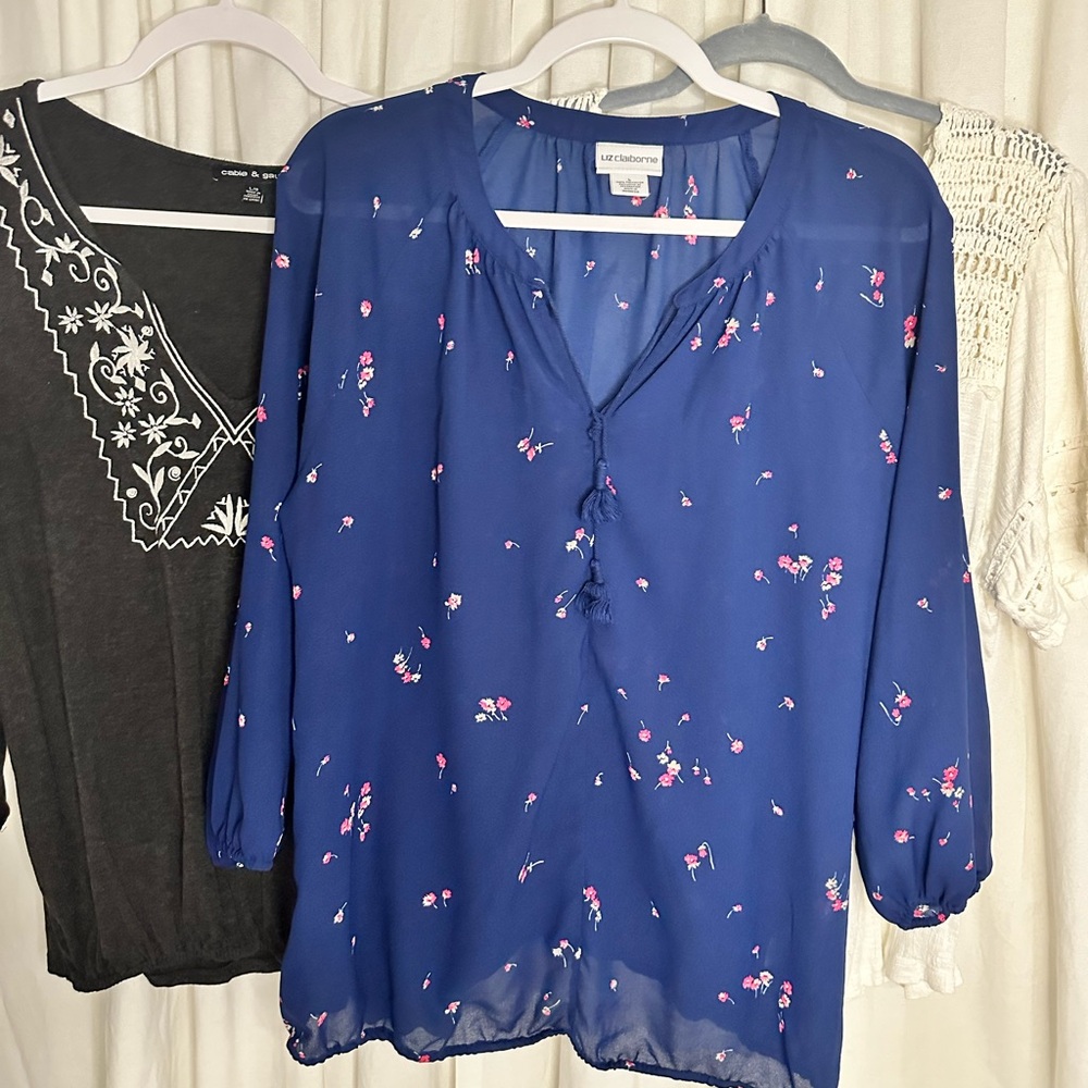 3 blouses bundle.